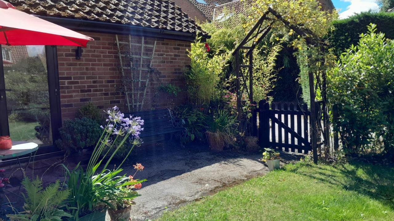 Apartamento Rosehips At Kerensa, Naburn York Exterior foto